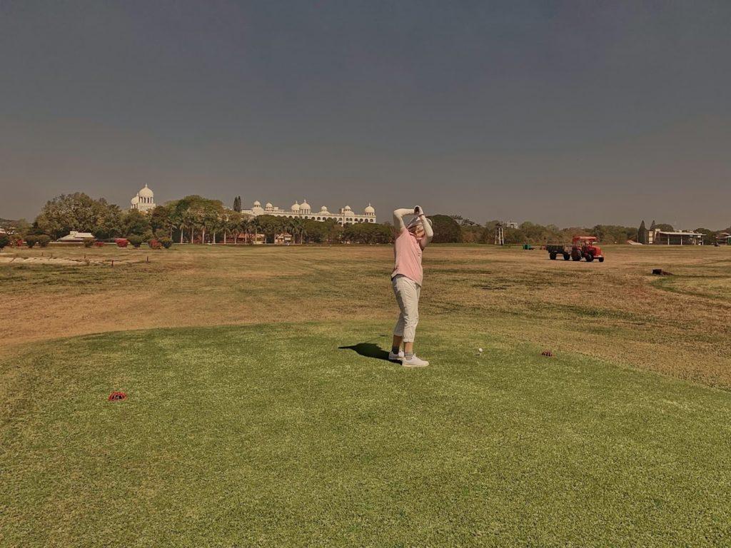 mysore fairway with monument